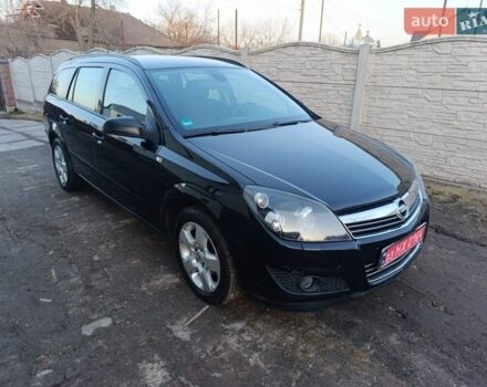 Черный Опель Астра, объемом двигателя 1.6 л и пробегом 208 тыс. км за 5000 $, фото 1 на Automoto.ua