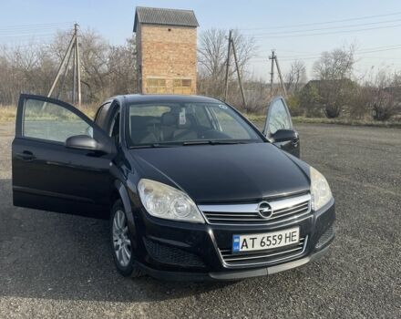 Черный Опель Астра, объемом двигателя 1.7 л и пробегом 224 тыс. км за 4500 $, фото 1 на Automoto.ua