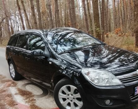 Черный Опель Астра, объемом двигателя 1.6 л и пробегом 240 тыс. км за 5600 $, фото 1 на Automoto.ua