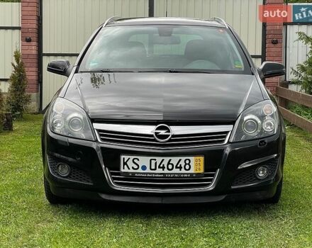 Черный Опель Астра, объемом двигателя 1.6 л и пробегом 237 тыс. км за 5200 $, фото 1 на Automoto.ua