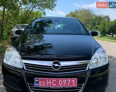 Черный Опель Астра, объемом двигателя 1.6 л и пробегом 235 тыс. км за 4900 $, фото 1 на Automoto.ua