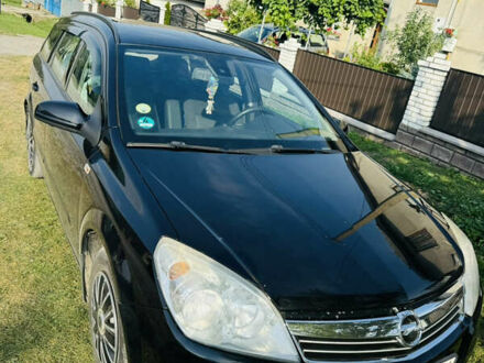 Чорний Опель Астра, об'ємом двигуна 1.6 л та пробігом 252 тис. км за 5000 $, фото 1 на Automoto.ua