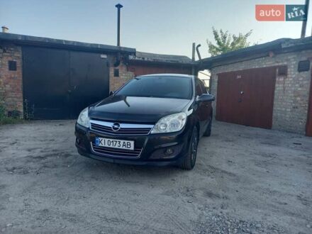 Черный Опель Астра, объемом двигателя 1.6 л и пробегом 236 тыс. км за 4500 $, фото 1 на Automoto.ua