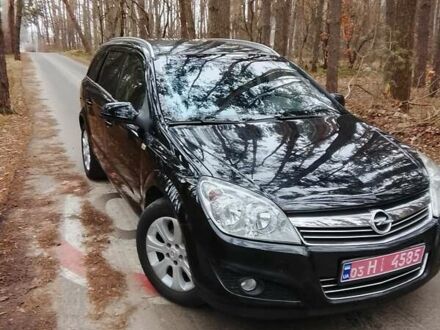 Чорний Опель Астра, об'ємом двигуна 1.6 л та пробігом 240 тис. км за 5650 $, фото 1 на Automoto.ua