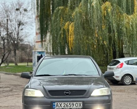 Чорний Опель Астра, об'ємом двигуна 1.6 л та пробігом 149 тис. км за 2900 $, фото 1 на Automoto.ua