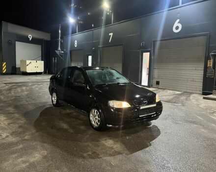 Черный Опель Астра, объемом двигателя 1.4 л и пробегом 123 тыс. км за 1600 $, фото 1 на Automoto.ua