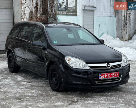 Черный Опель Астра, объемом двигателя 1.6 л и пробегом 198 тыс. км за 4950 $, фото 1 на Automoto.ua