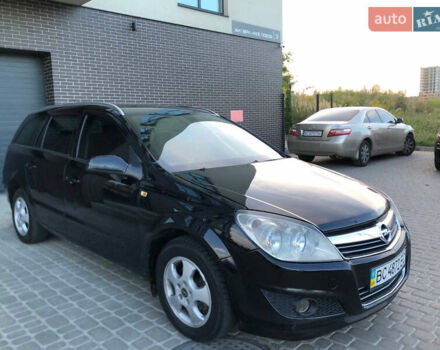Черный Опель Астра, объемом двигателя 1.7 л и пробегом 253 тыс. км за 3950 $, фото 1 на Automoto.ua