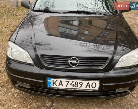 Черный Опель Астра, объемом двигателя 1.4 л и пробегом 260 тыс. км за 4000 $, фото 1 на Automoto.ua