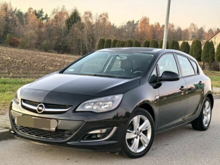 Черный Опель Астра, объемом двигателя 1.6 л и пробегом 265 тыс. км за 3200 $, фото 1 на Automoto.ua
