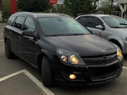 Черный Опель Астра, объемом двигателя 1.7 л и пробегом 244 тыс. км за 2500 $, фото 1 на Automoto.ua