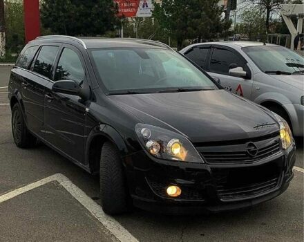 Черный Опель Астра, объемом двигателя 1.7 л и пробегом 244 тыс. км за 2500 $, фото 1 на Automoto.ua
