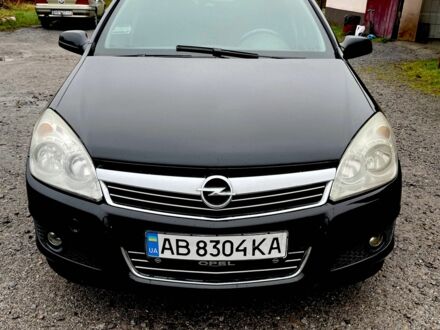 Черный Опель Астра, объемом двигателя 1.6 л и пробегом 180 тыс. км за 5200 $, фото 1 на Automoto.ua