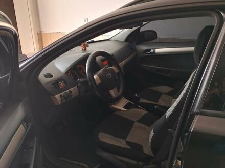Опель Астра 2008 у Кривому Розі на Automoto.ua Чорний Опель Астра, об'ємом двигуна 1.36 л та пробігом 190 тис. км за 6200 $, фото 1 на Automoto.ua