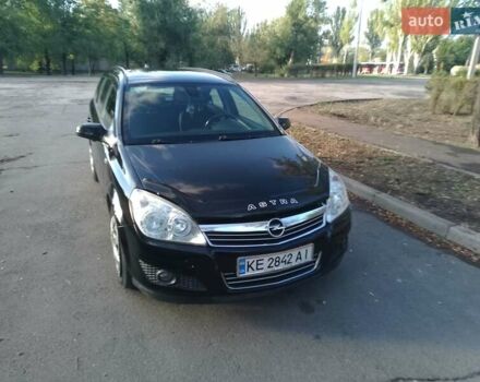 Черный Опель Астра, объемом двигателя 1.6 л и пробегом 220 тыс. км за 5950 $, фото 1 на Automoto.ua