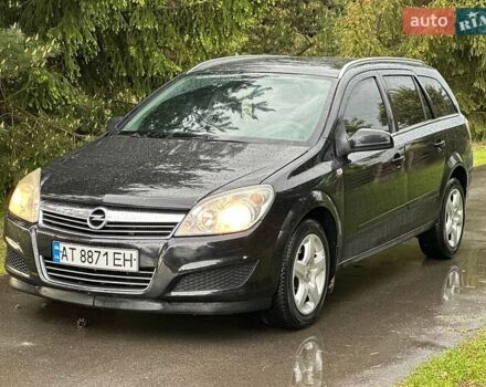 Черный Опель Астра, объемом двигателя 1.25 л и пробегом 270 тыс. км за 3800 $, фото 1 на Automoto.ua