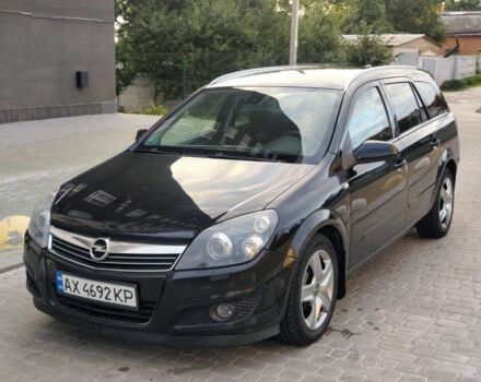 Черный Опель Астра, объемом двигателя 1.6 л и пробегом 267 тыс. км за 5400 $, фото 1 на Automoto.ua