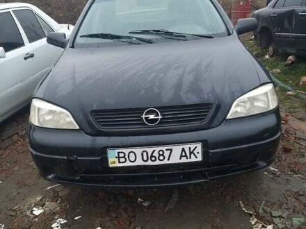 Черный Опель Астра, объемом двигателя 1.36 л и пробегом 80 тыс. км за 2000 $, фото 1 на Automoto.ua