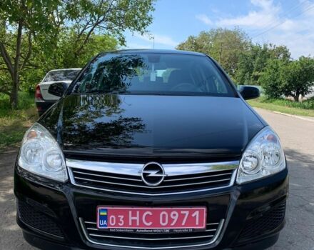 Черный Опель Астра, объемом двигателя 1.6 л и пробегом 235 тыс. км за 4800 $, фото 1 на Automoto.ua