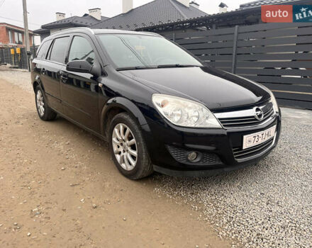 Черный Опель Астра, объемом двигателя 1.6 л и пробегом 260 тыс. км за 4650 $, фото 1 на Automoto.ua