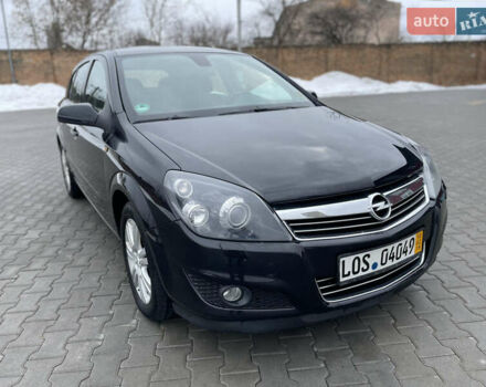 Черный Опель Астра, объемом двигателя 1.6 л и пробегом 261 тыс. км за 5900 $, фото 1 на Automoto.ua