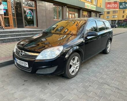 Черный Опель Астра, объемом двигателя 1.7 л и пробегом 270 тыс. км за 4300 $, фото 1 на Automoto.ua