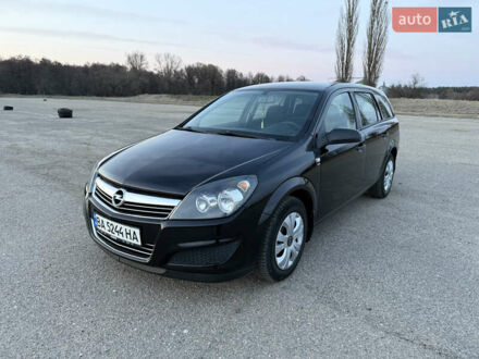 Опель Астра 2009 в Черкассах на Automoto.ua Черный Опель Астра, объемом двигателя 1.4 л и пробегом 214 тыс. км за 6200 $, фото 1 на Automoto.ua