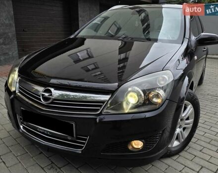 Черный Опель Астра, объемом двигателя 1.7 л и пробегом 224 тыс. км за 5650 $, фото 1 на Automoto.ua