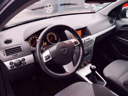 Черный Опель Астра, объемом двигателя 1.6 л и пробегом 230 тыс. км за 6300 $, фото 1 на Automoto.ua