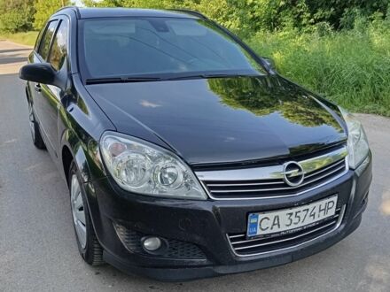 Опель Астра 2009 у Черкасах на Automoto.ua Чорний Опель Астра, об'ємом двигуна 1.6 л та пробігом 230 тис. км за 5250 $, фото 1 на Automoto.ua