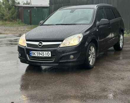 Черный Опель Астра, объемом двигателя 1.6 л и пробегом 212 тыс. км за 5099 $, фото 1 на Automoto.ua
