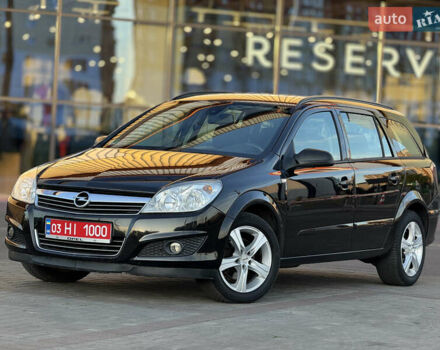 Чорний Опель Астра, об'ємом двигуна 1.6 л та пробігом 196 тис. км за 4950 $, фото 1 на Automoto.ua