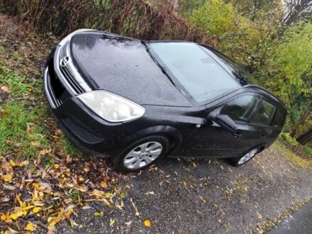 Чорний Опель Астра, об'ємом двигуна 1.6 л та пробігом 260 тис. км за 3159 $, фото 1 на Automoto.ua