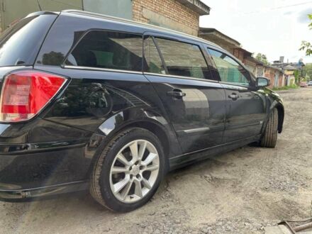 Опель Астра 2009 в Овруче на Automoto.ua Черный Опель Астра, объемом двигателя 1.7 л и пробегом 256 тыс. км за 5800 $, фото 1 на Automoto.ua