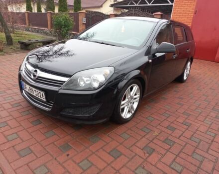 Черный Опель Астра, объемом двигателя 1.8 л и пробегом 200 тыс. км за 5750 $, фото 1 на Automoto.ua