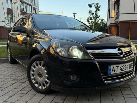 Черный Опель Астра, объемом двигателя 1.7 л и пробегом 197 тыс. км за 5700 $, фото 1 на Automoto.ua