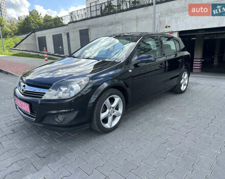 Черный Опель Астра, объемом двигателя 1.6 л и пробегом 239 тыс. км за 5590 $, фото 1 на Automoto.ua