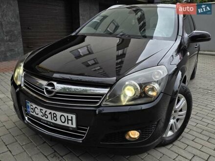 Опель Астра 2009 в Тернополе на Automoto.ua Черный Опель Астра, объемом двигателя 1.7 л и пробегом 224 тыс. км за 5599 $, фото 1 на Automoto.ua