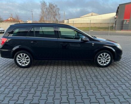 Черный Опель Астра, объемом двигателя 1.6 л и пробегом 219 тыс. км за 5400 $, фото 1 на Automoto.ua