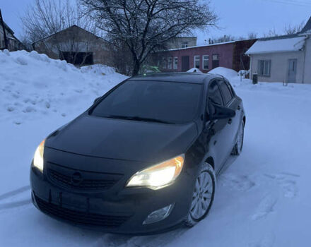 Черный Опель Астра, объемом двигателя 1.7 л и пробегом 250 тыс. км за 6999 $, фото 1 на Automoto.ua