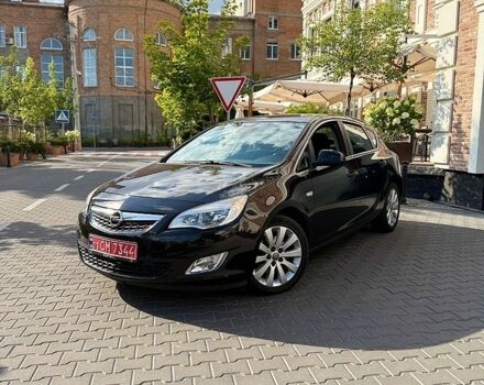 Черный Опель Астра, объемом двигателя 1.6 л и пробегом 177 тыс. км за 6800 $, фото 1 на Automoto.ua