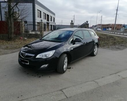 Чорний Опель Астра, об'ємом двигуна 1.7 л та пробігом 249 тис. км за 6500 $, фото 1 на Automoto.ua