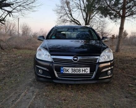 Чорний Опель Астра, об'ємом двигуна 1.6 л та пробігом 216 тис. км за 5600 $, фото 1 на Automoto.ua
