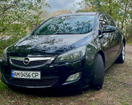 Черный Опель Астра, объемом двигателя 1.6 л и пробегом 230 тыс. км за 6700 $, фото 1 на Automoto.ua