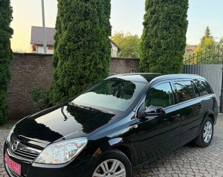 Черный Опель Астра, объемом двигателя 1.6 л и пробегом 195 тыс. км за 6100 $, фото 1 на Automoto.ua