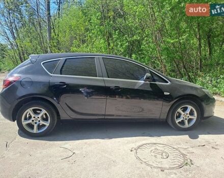 Черный Опель Астра, объемом двигателя 1.6 л и пробегом 230 тыс. км за 5500 $, фото 1 на Automoto.ua