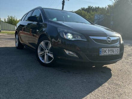Черный Опель Астра, объемом двигателя 1.96 л и пробегом 312 тыс. км за 7800 $, фото 1 на Automoto.ua