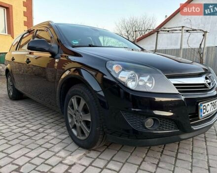 Черный Опель Астра, объемом двигателя 1.6 л и пробегом 204 тыс. км за 5400 $, фото 1 на Automoto.ua