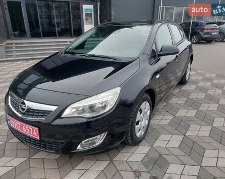 Черный Опель Астра, объемом двигателя 1.6 л и пробегом 133 тыс. км за 8500 $, фото 1 на Automoto.ua