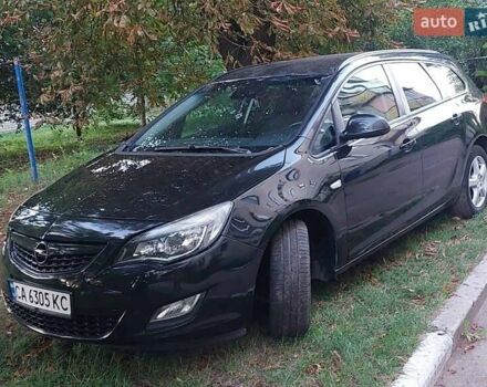 Черный Опель Астра, объемом двигателя 1.7 л и пробегом 332 тыс. км за 6800 $, фото 1 на Automoto.ua